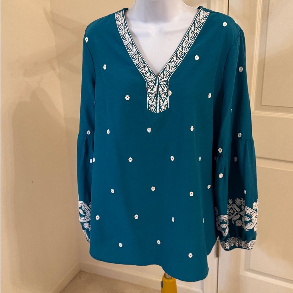 Kim Gravel top nwot